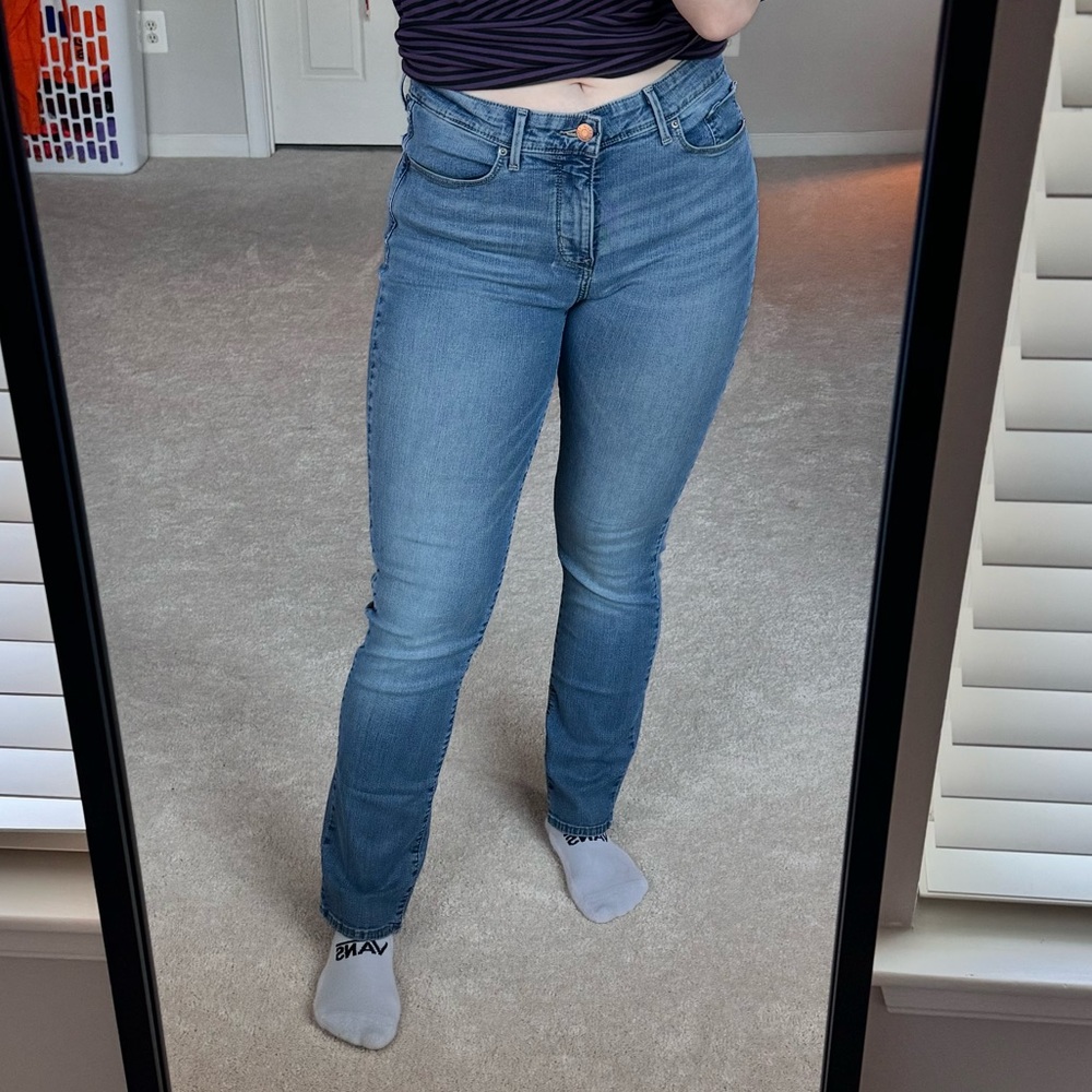 Levi Strauss Signature Totally Shaping Straight Jeans Size 8L